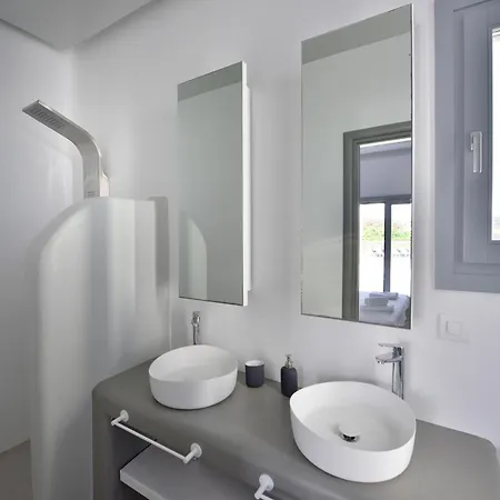 Sapphire By Blanco * Megali Ammos (Mykonos)